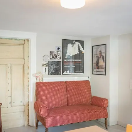 Apartment Vintage Schaetzchen Am Theater