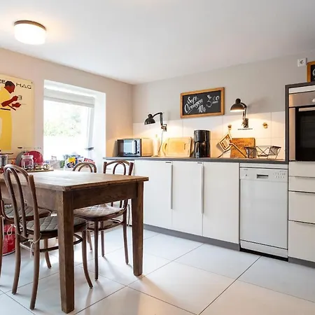 Apartment Vintage Schaetzchen Am Theater