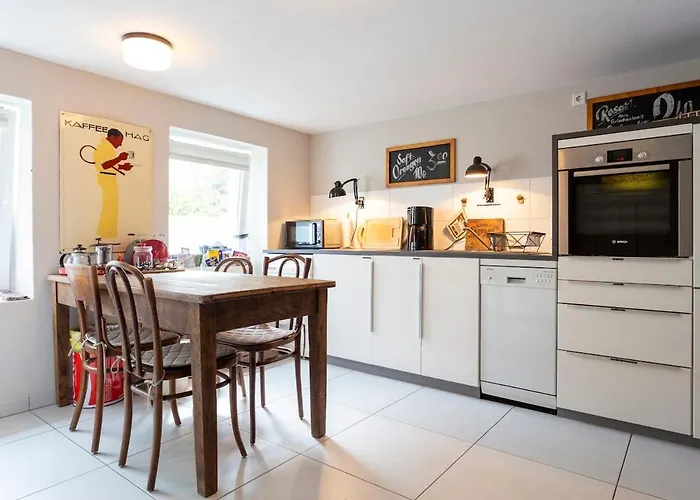 Apartment Vintage Schaetzchen Am Theater